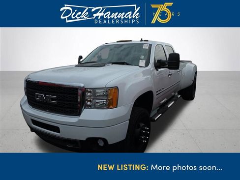Used 2011 GMC Sierra 3500 Denali image 1
