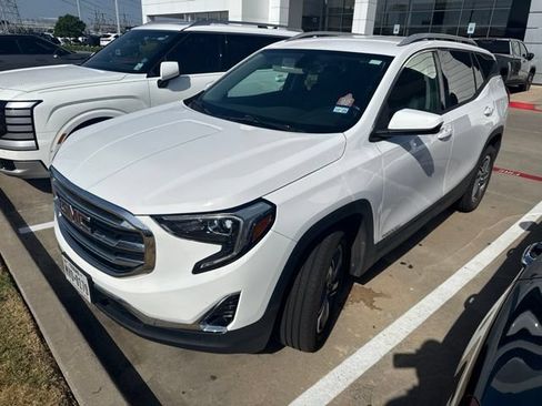 Used 2019 GMC Terrain SLT w/ Preferred Package AWD/4WD image 2