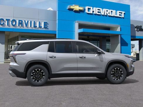 New 2026 Chevrolet Traverse Z71 w/ Enhanced Driving Package image 5