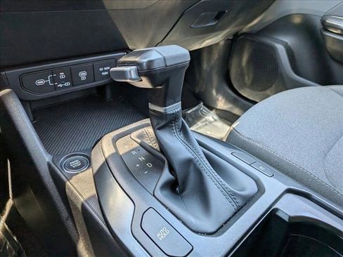 Used 2025 Kia K4 FWD image 17