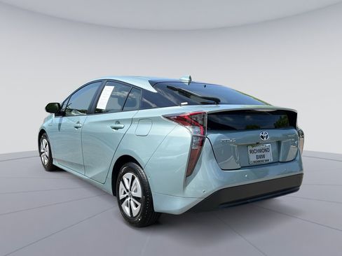 Used 2018 Toyota Prius Four w/ Advanced Technology Package FWD image 7