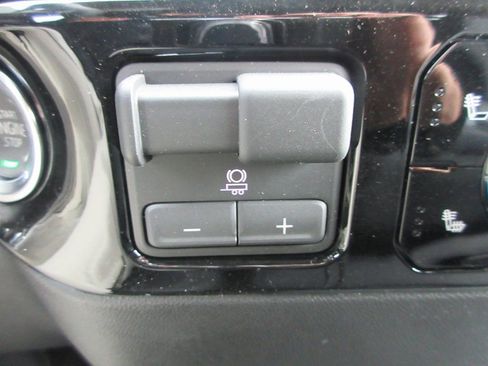 New 2026 GMC Sierra 2500 SLE w/ SLE Value Package; image 20