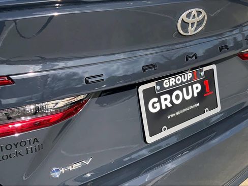 Used 2025 Toyota Camry SE w/ Multimedia Upgrade Package image 32