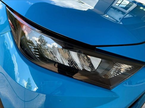 Used 2020 Toyota RAV4 LE w/ All Weather Liner Package FWD image 29