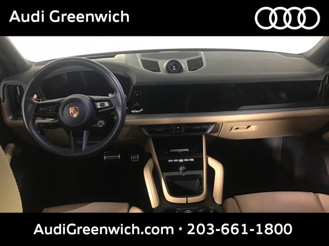 Used 2025 Porsche Cayenne S AWD/4WD image 14