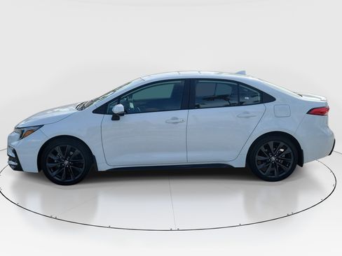 Certified 2026 Toyota Corolla SE FWD image 4