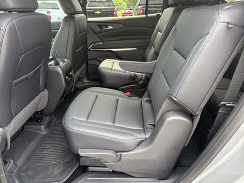 New 2026 Chevrolet Traverse LT w/ Midnight/Sport Edition FWD image 19