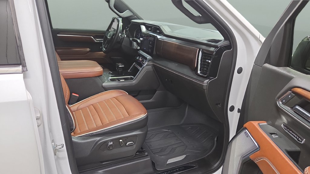 Used 2023 GMC Sierra 1500 Denali Ultimate AWD/4WD image 29