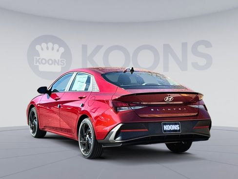 New 2026 Hyundai Elantra Sport image 4