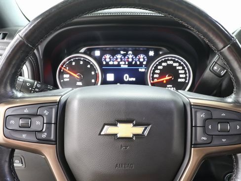 Used 2019 Chevrolet Silverado 1500 High Country image 13