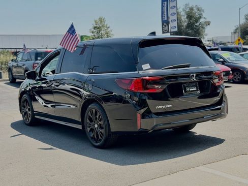 Used 2025 Honda Odyssey Sport-L image 8
