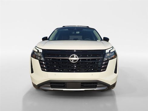 New 2026 Nissan Pathfinder Platinum AWD/4WD image 8
