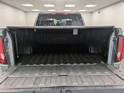 Used 2021 GMC Sierra 1500 SLT image 24