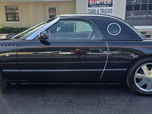 Used 2002 Ford Thunderbird image 2