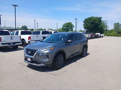 Used 2023 Nissan Rogue S FWD image 4