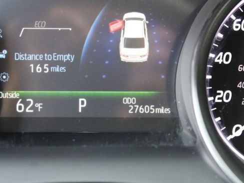 Certified 2023 Toyota Camry SE image 10