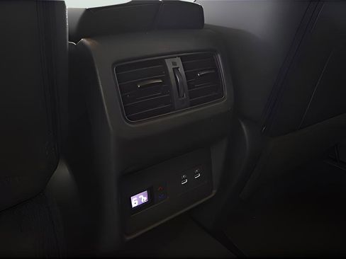 Used 2024 Nissan Rogue SL w/ SL Premium Package FWD image 22