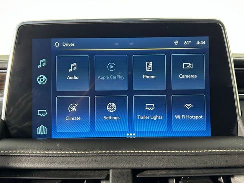 Used 2023 Chevrolet Suburban Premier AWD/4WD image 22