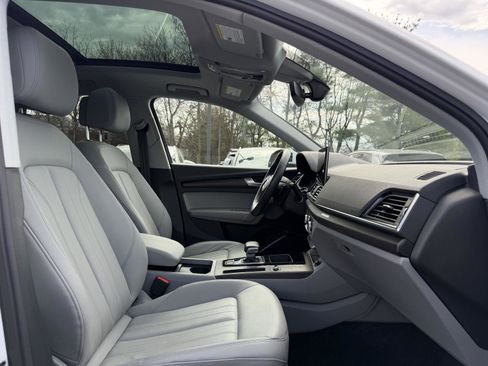 Used 2023 Audi Q5 2.0T Premium w/ Convenience Package image 15