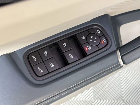 Certified 2023 Porsche Cayenne image 13