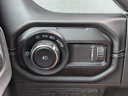 Certified 2025 Jeep Wrangler Unlimited Sahara AWD/4WD image 25