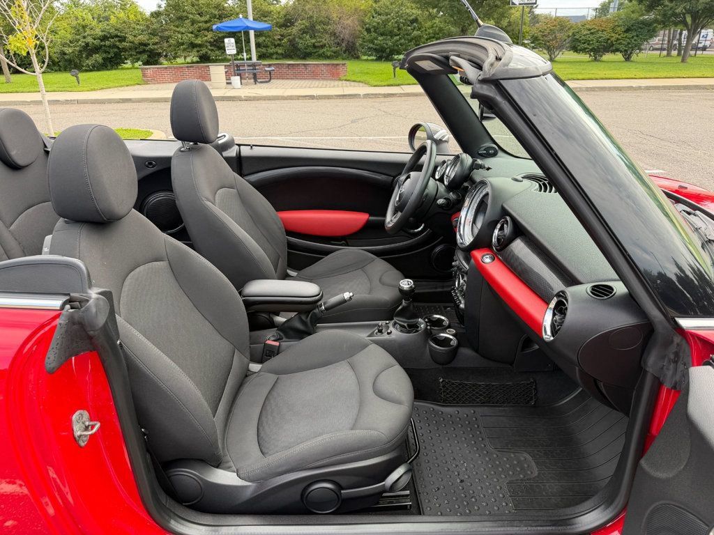 Used 2013 MINI Cooper S FWD image 11