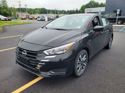 New 2025 Nissan Versa SV image 8
