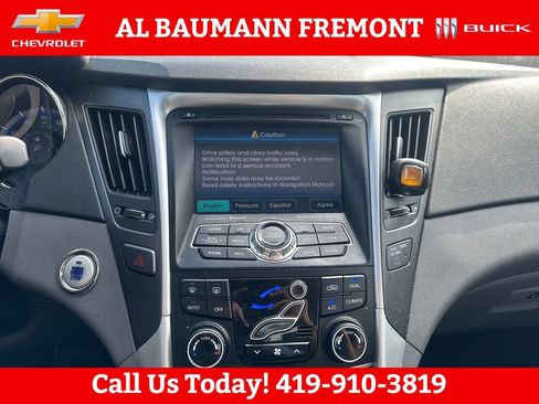 Used 2012 Hyundai Sonata SE w/ Navigation & Sunroof Pkg FWD image 18
