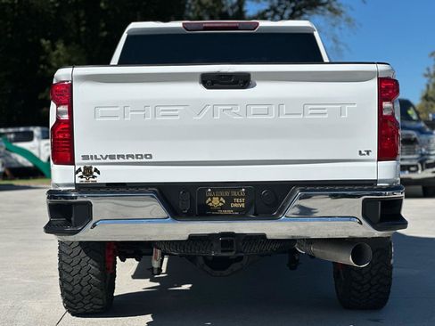 Used 2023 Chevrolet Silverado 2500 LT w/ Convenience Package AWD/4WD image 6