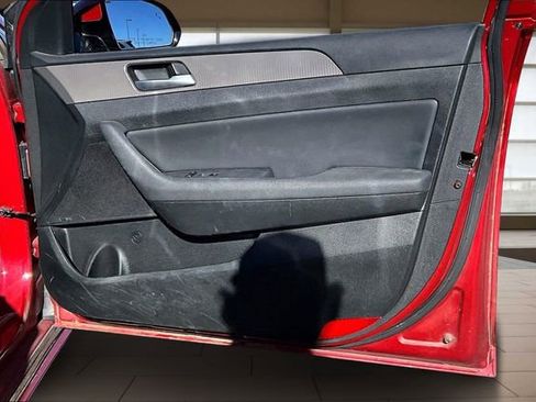 Used 2018 Hyundai Sonata Limited image 24