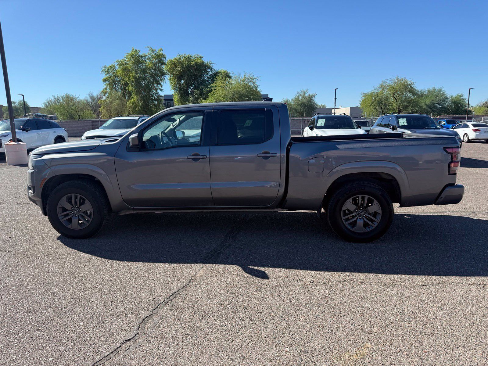 Certified 2025 Nissan Frontier SV RWD image 8