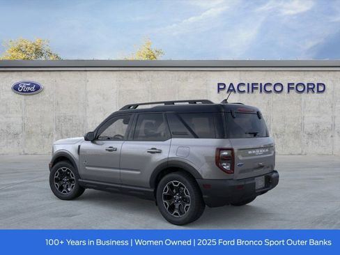 New 2025 Ford Bronco Sport Outer Banks image 5