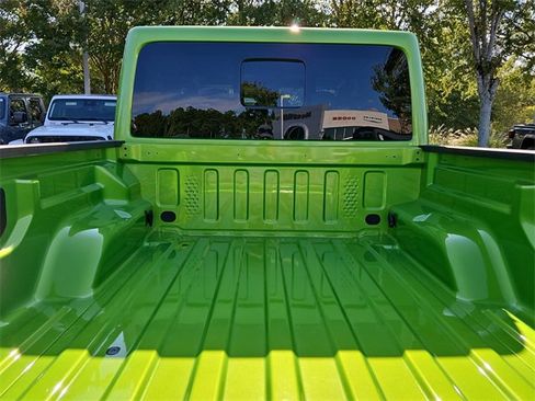 New 2025 Jeep Gladiator High Tide image 5