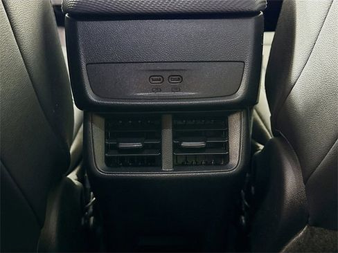 Used 2025 Chevrolet Equinox LT w/ Convenience Package II image 25