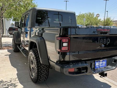 Used 2020 Jeep Gladiator Sport w/ Quick Order Package 24S AWD/4WD image 14