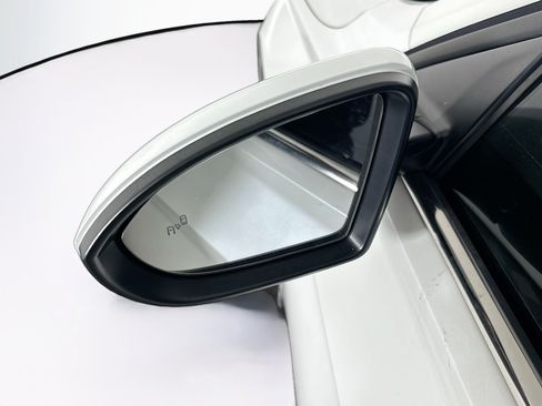 Used 2024 Volkswagen Jetta SE w/ Panoramic Sunroof Package FWD image 16