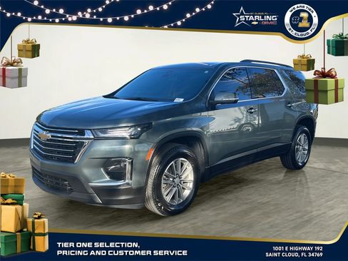 Used 2023 Chevrolet Traverse LT image 1