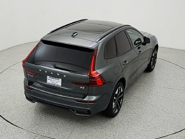 New 2027 Volvo XC60 B5 Plus AWD/4WD image 33