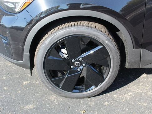 New 2026 Volvo XC40 B5 Ultra w/ Climate Package image 10