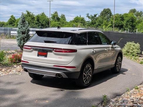 Used 2022 Lincoln Corsair AWD w/ Equipment Group 101A image 5