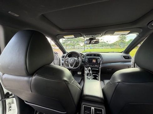 Used 2022 Nissan Maxima SR w/ Sport Mat Group image 14