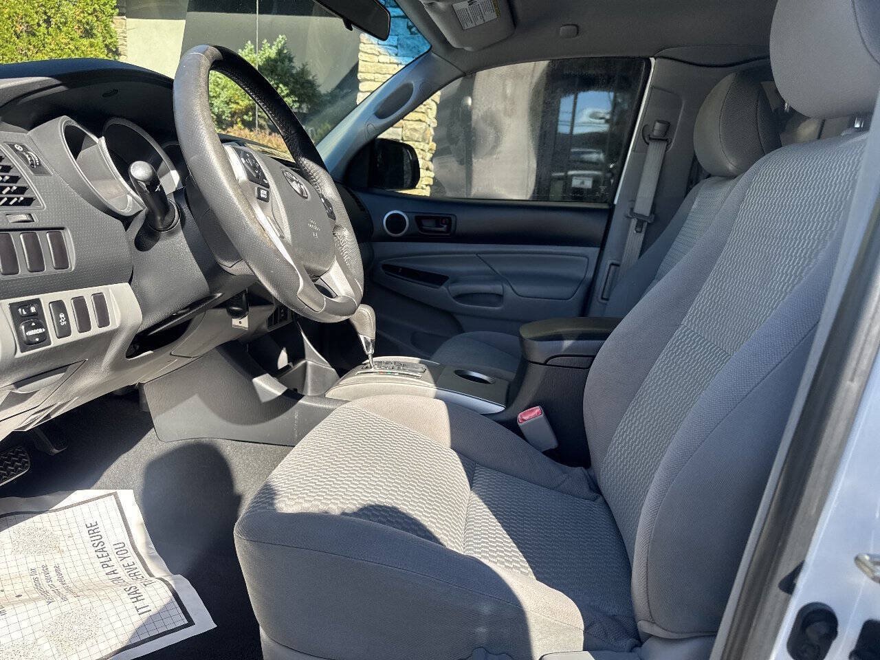 Used 2015 Toyota Tacoma 2WD Access Cab w/ SR5 Package image 9