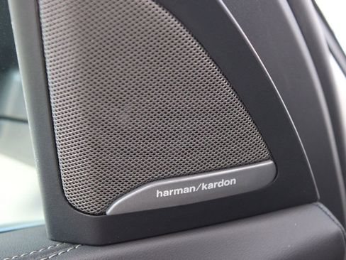 New 2026 BMW X5 xDrive50e image 23