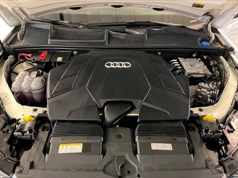 Used 2025 Audi Q7 3.0T Premium Plus AWD/4WD image 29