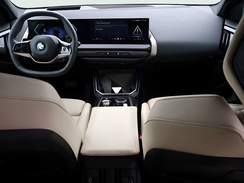 Used 2025 BMW X3 xDrive30 AWD/4WD image 15