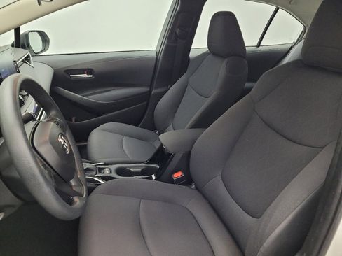 Used 2020 Toyota Corolla LE image 17