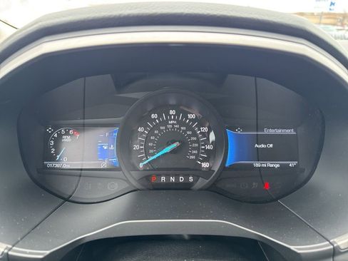 Used 2021 Ford Edge SE image 20