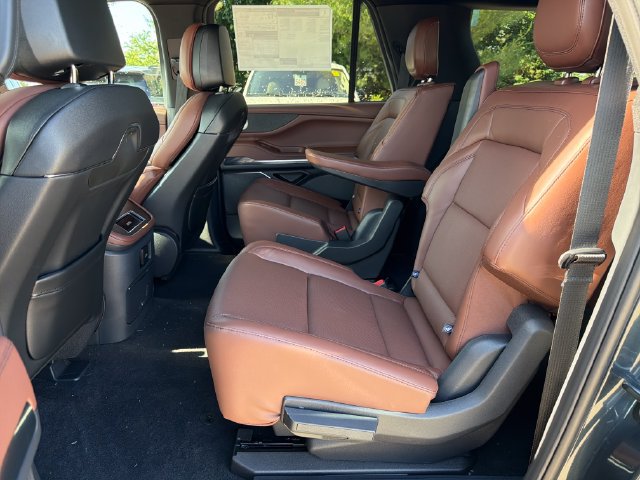 New 2026 Lincoln Navigator L Reserve AWD/4WD image 14
