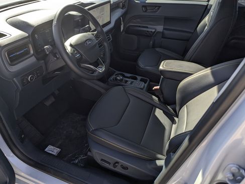 New 2026 Ford Maverick Lobo image 10