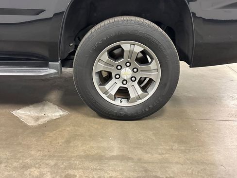 Used 2020 Chevrolet Tahoe LS RWD image 15